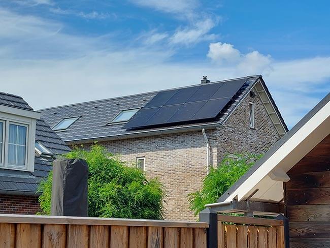 zonne-energie systeem op woning met korte terugverdientijd